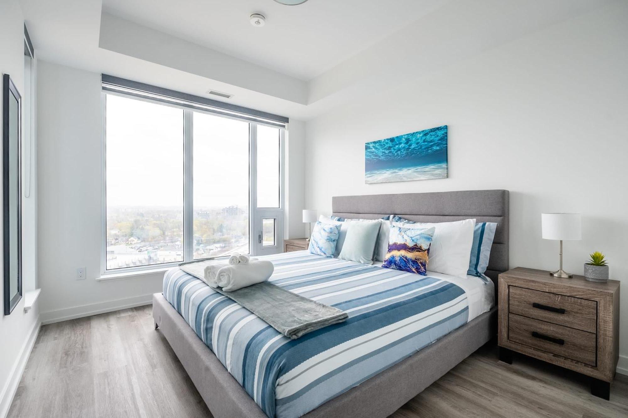 1Br Modern Condo - King Bed And Stunning City View Kitchener Luaran gambar